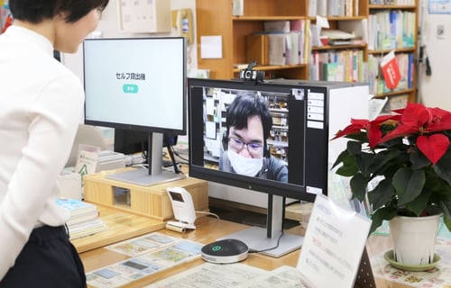 遠隔相談窓⼝システム「LiveOn Call」利⽤⾵景