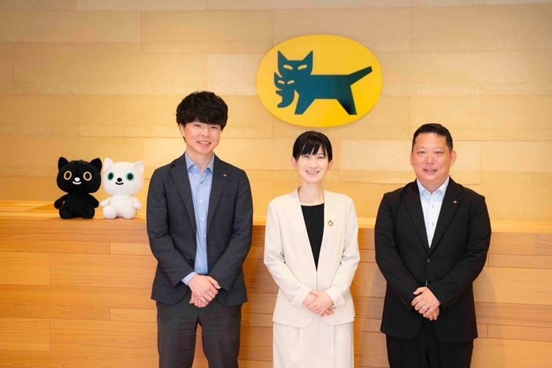 （左から）小林 史彬 様、森下 さえ子 様（以上　ヤマトエナジーマネジメント株式会社 様）、 堺 敬太郎（以上　京セラコミュニケーションシステム株式会社）