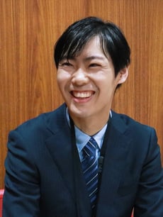 横濱威吹様の顔写真